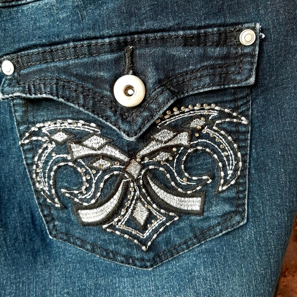 Pennington's Savvy Fit Like New Jeans - Picture 4 of 8